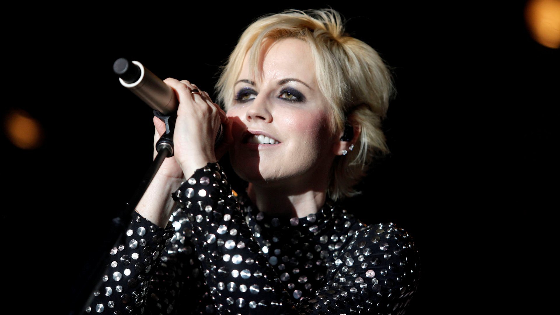 The Cranberries’in solisti Dolores O’Riordan hayatını kaybetti!