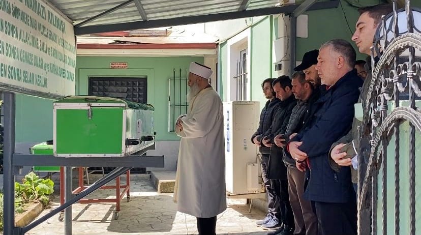 Sakarya'da öldürülen çift ile oğulları toprağa verildi