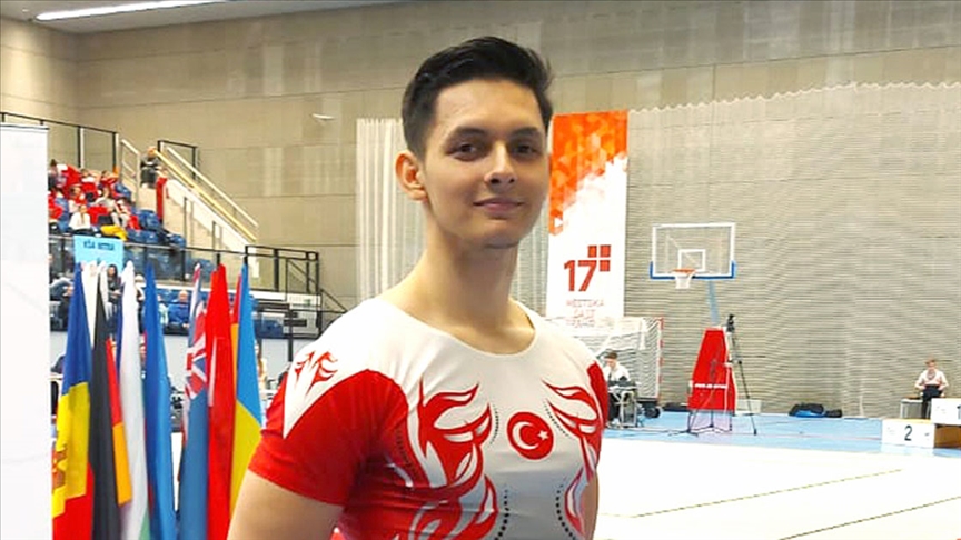 Emir Erışık'tan Aerobik Cimnastik Turnuvası'nda altın madalya