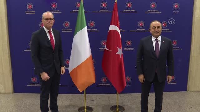 Bakan Çavuşoğlu, İrlanda Dışişleri Bakanı Coveney ile görüştü
