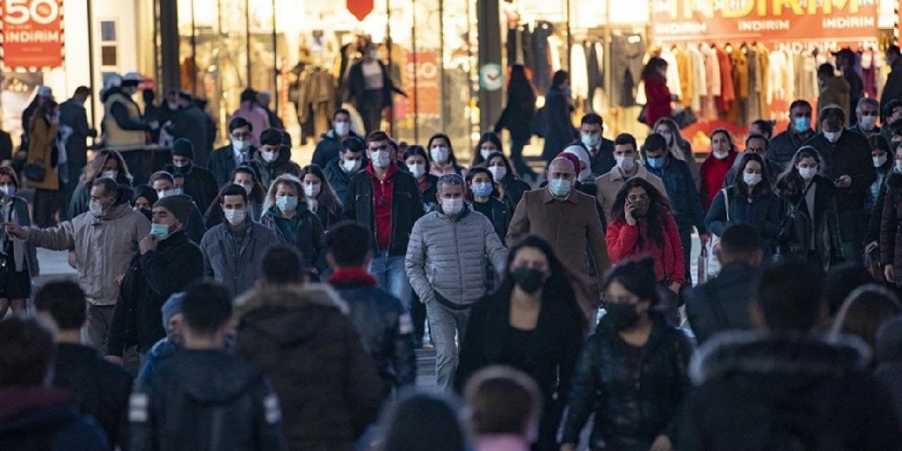 Bilim Kurulu Üyesi: Vaka sayıları düşecek