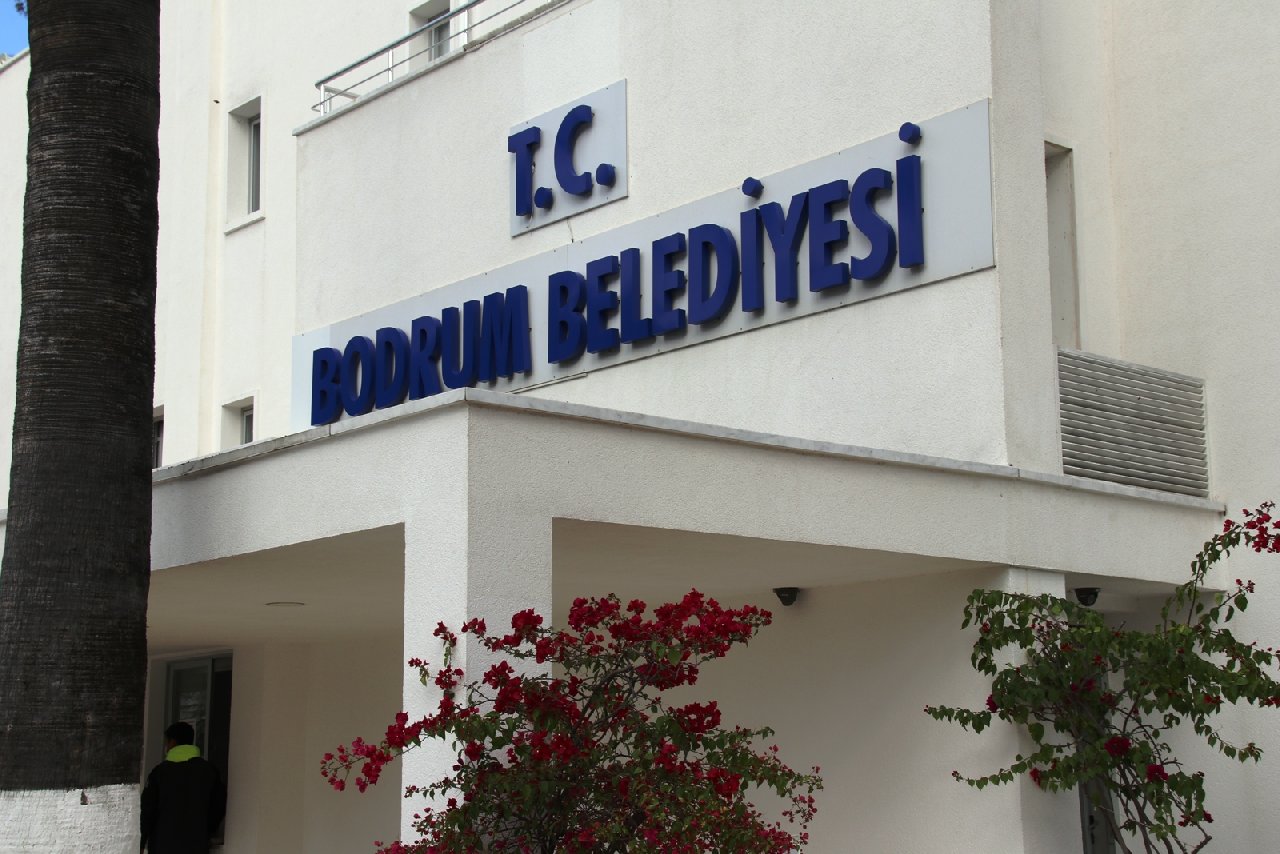 Bodrum Belediyesi Özel Kalem Müdürü görevden uzaklaştırıldı
