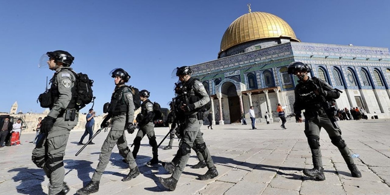 İsrail polisi Mescid-i Aksa'ya girdi: En az 90 yaralı