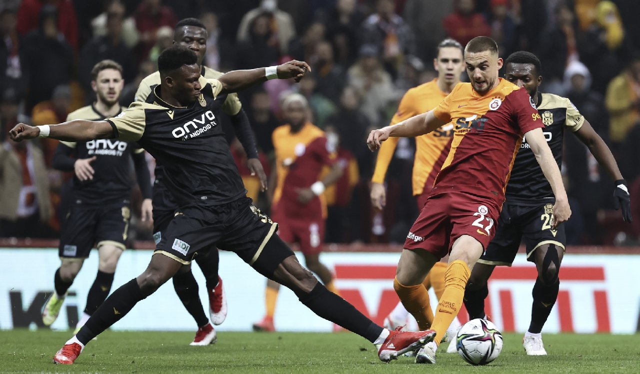 Galatasaray 3 puanı 2 dakikada aldı