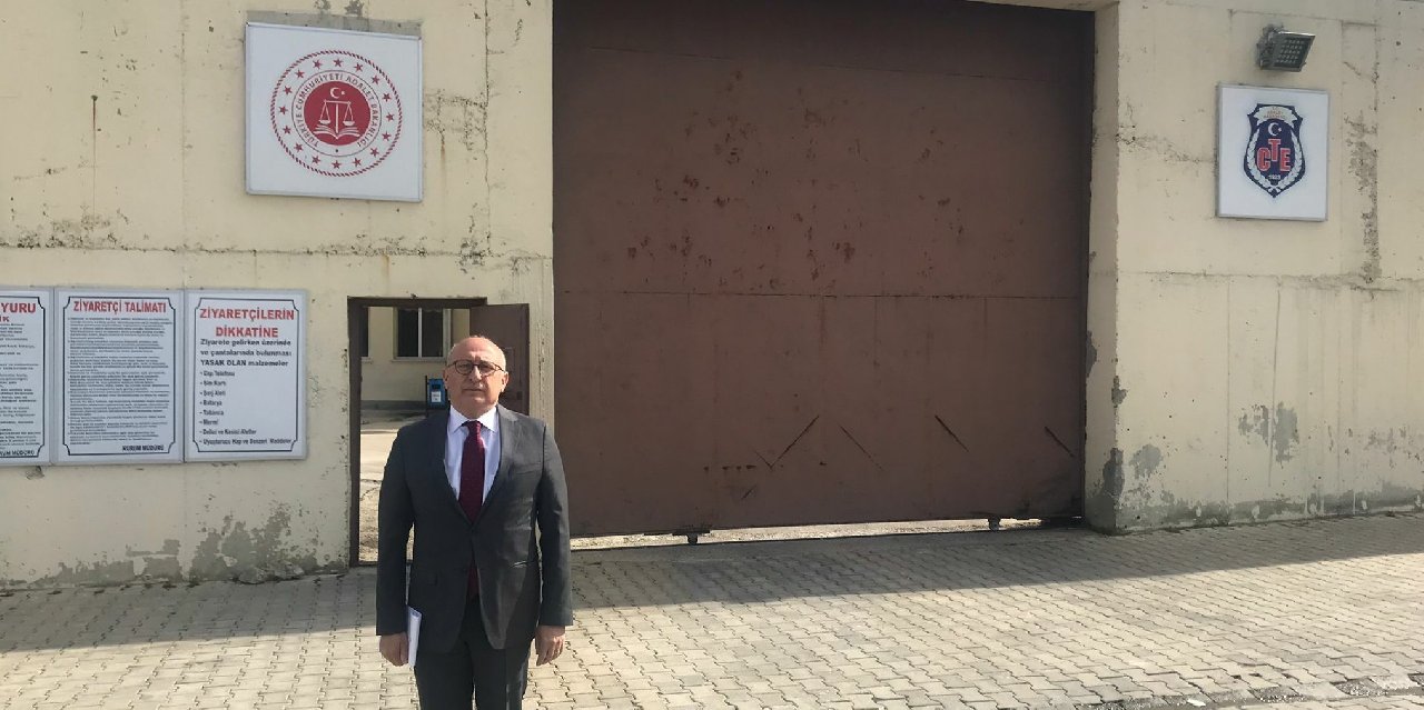 Utku Çakırözer, tutuklu Osman Kavalı’yı ziyaret etti: Bu eziyete, bu utanca son verilmeli