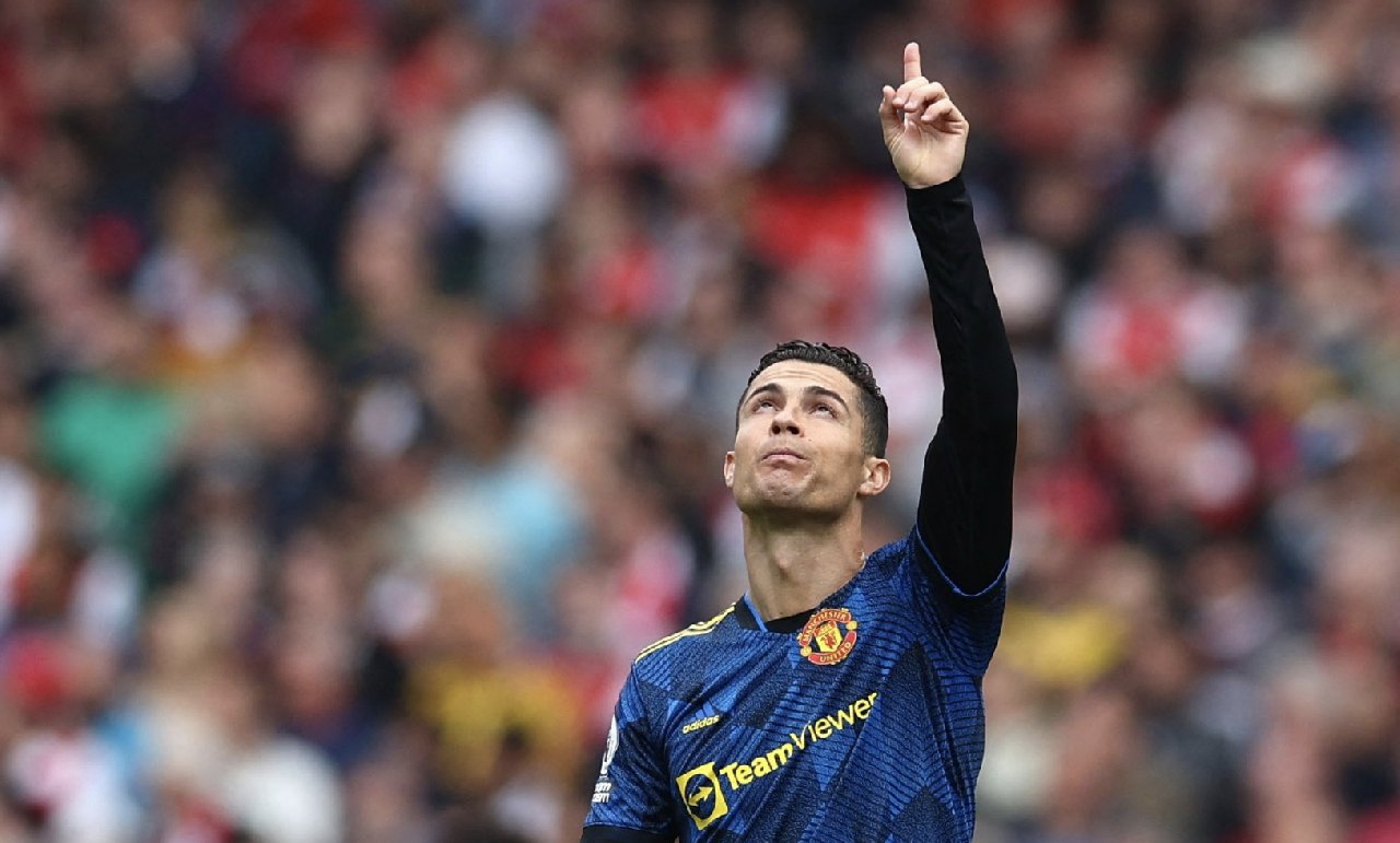 Ronaldo attığı golü ölen oğluna adadı