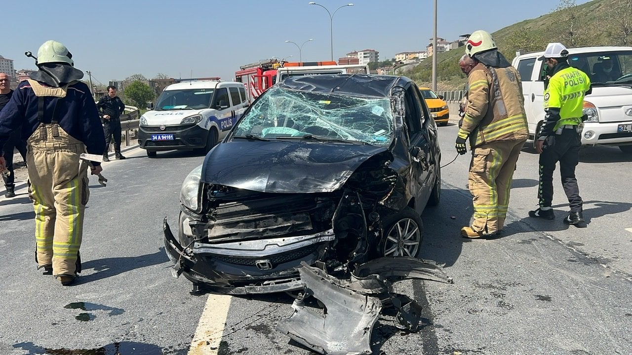 Pendik'te trafik kazası, 1 yaralı