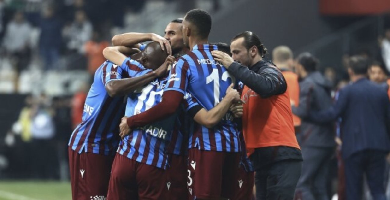 Şampiyon Trabzonspor rekor peşinde