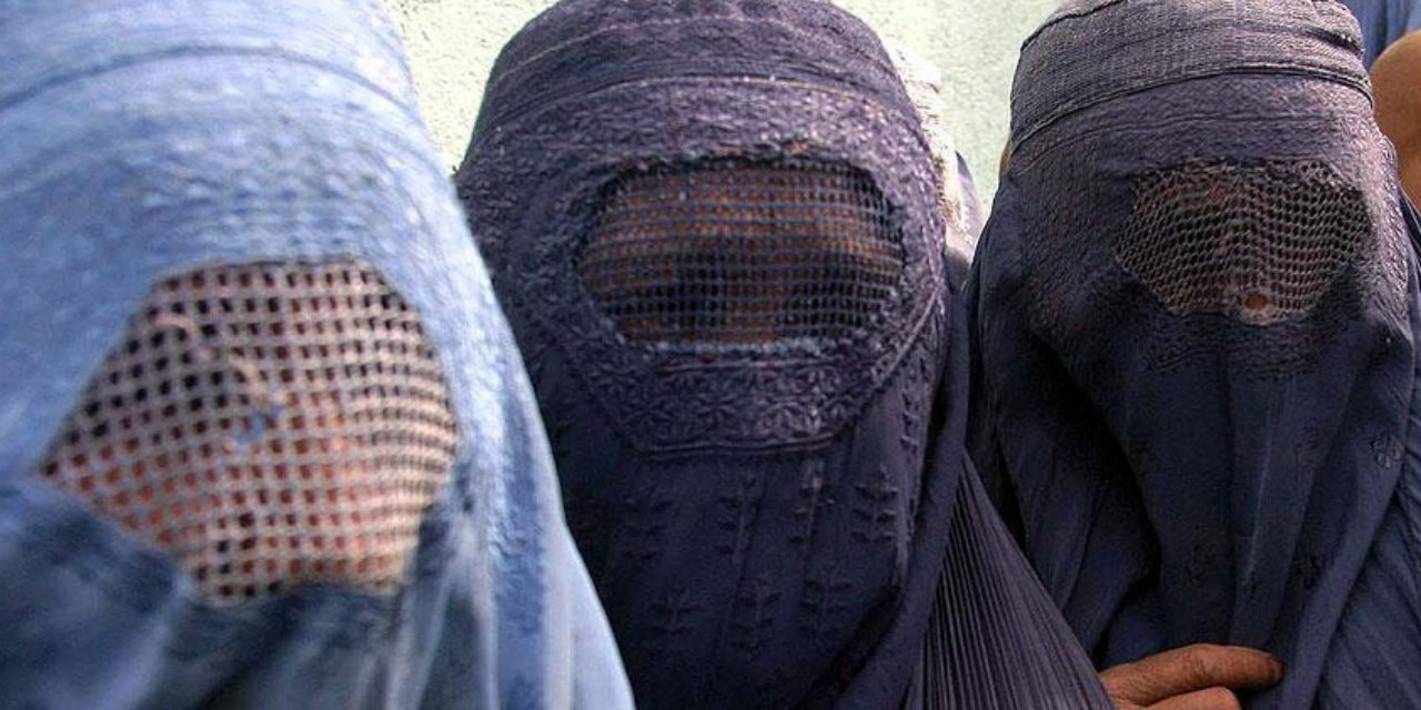 Taliban'dan kadınlara yeni yasak: 3 gün serbestti, onu da kaldırdılar