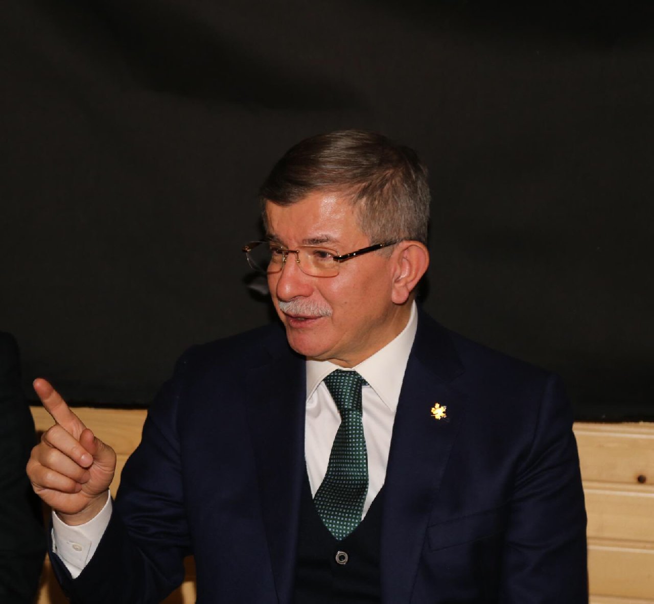 Davutoğlu, 'İnsan önüne çıkamazlar' demişti... Kim olduklarını açıkladı