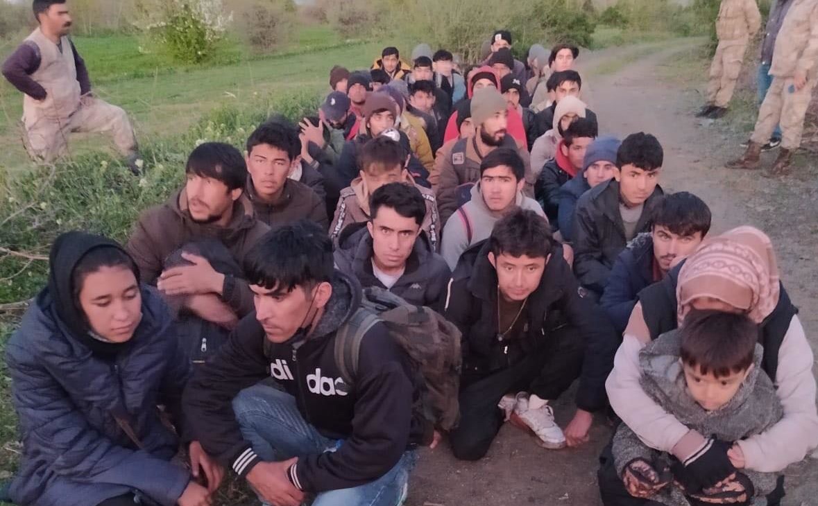 Van'da 57 kaçak göçmen yakalandı