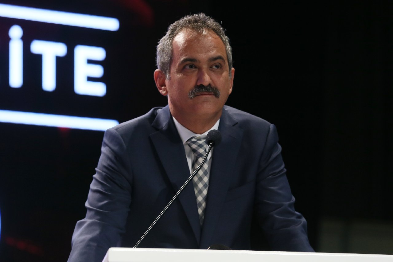 Milli Eğitim Bakanı Özer: BİLSEM'lerde bu yaz tüm öğrencilerimize yaz okulu açacağız
