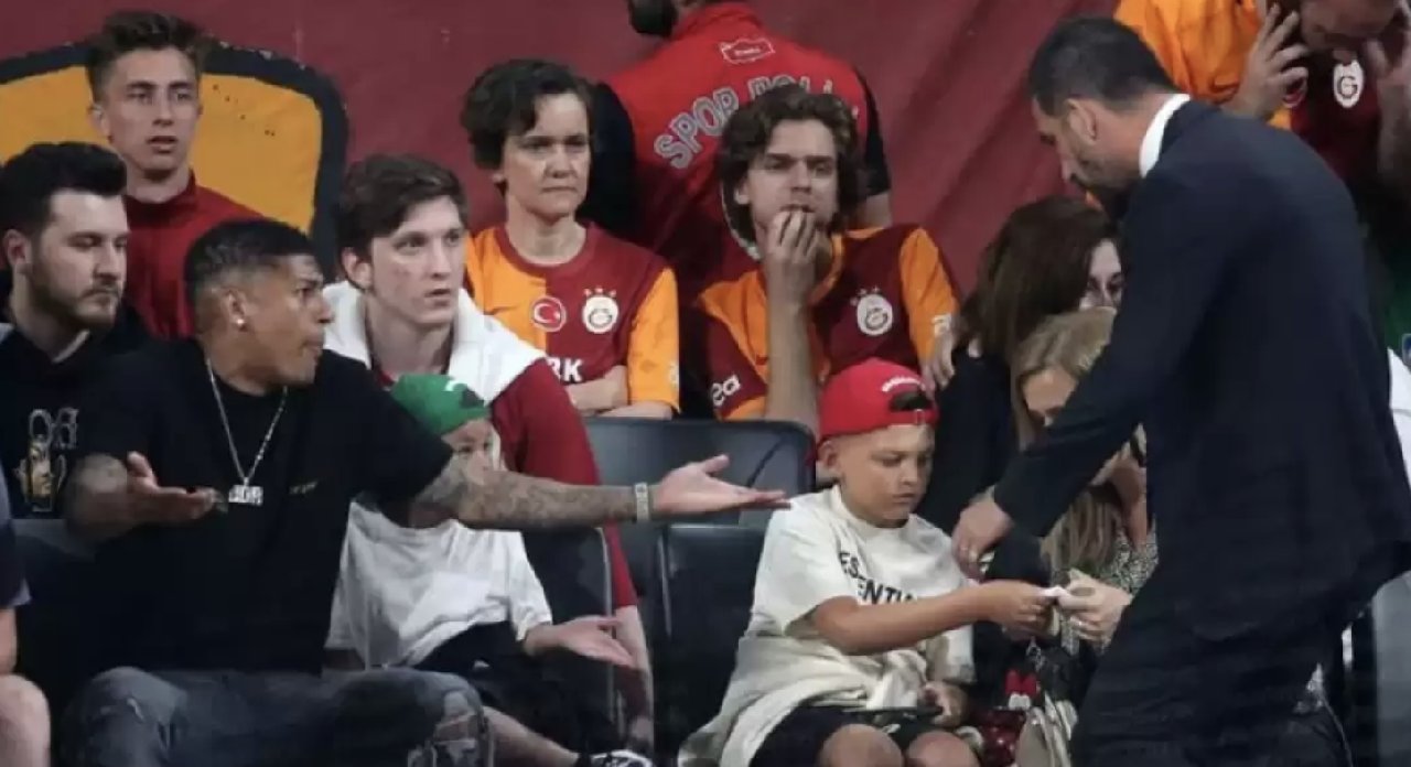 Patrick van Aanholt çıldırdı, Arda Turan sakinleştirdi