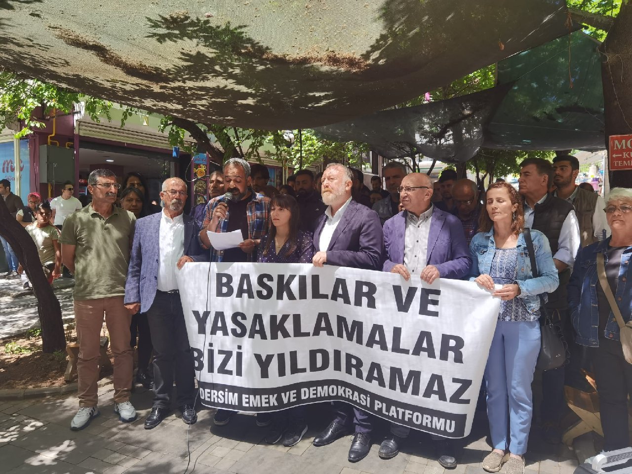 Tunceli’de yasaklara tepki