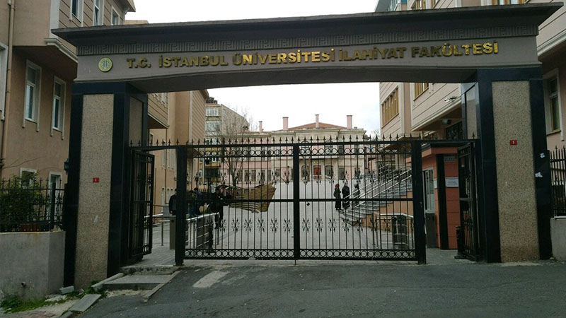 İlahiyat fakültesinden Erdoğan'a 'peygamber' diyen Sümeyye Akkuş hakkında açıklama