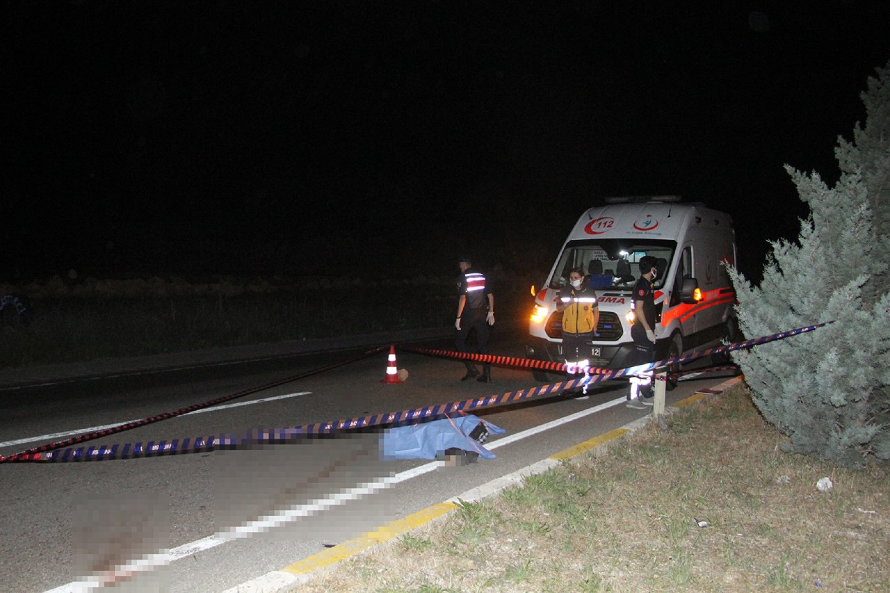 Görülmemiş kaza! Yemek yedikten sonra aracına gidiyordu...