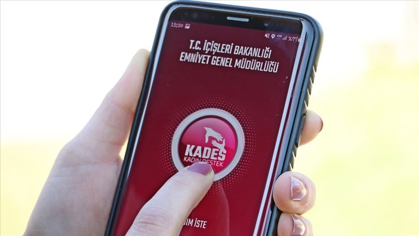 Şiddet Gören Kadının İmdadına 'KADES' Yetişti