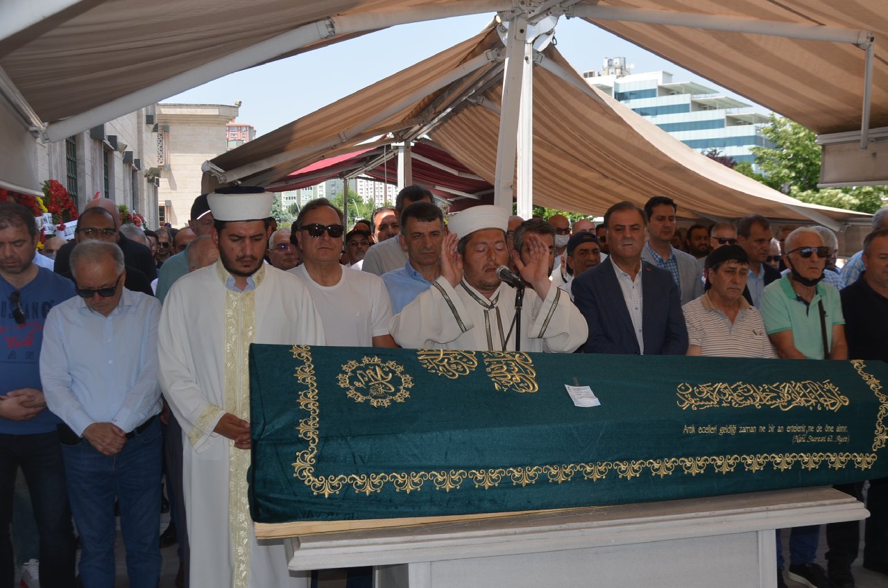 Deprem uzmanı Dr. Oğuz Gündoğdu son yolculuğuna uğurlandı