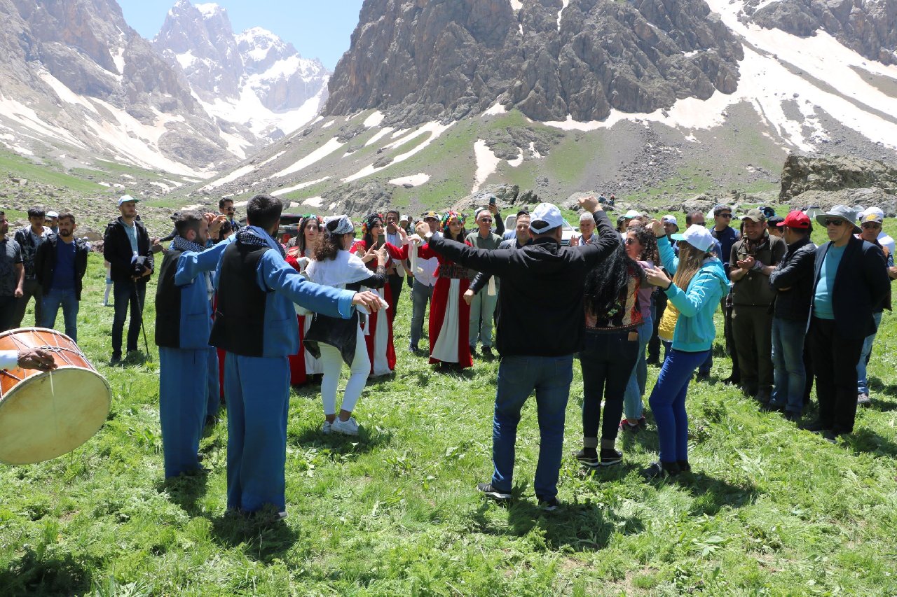 Buzul bölgesinde 40 yıl aradan sonra ilk etkinlik