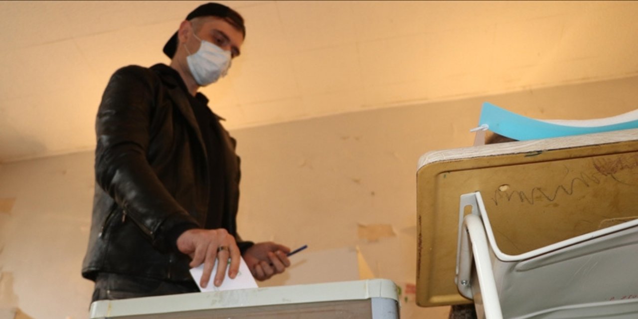 Güney Osetya: Rusya'ya katılma referandumu askıya alındı
