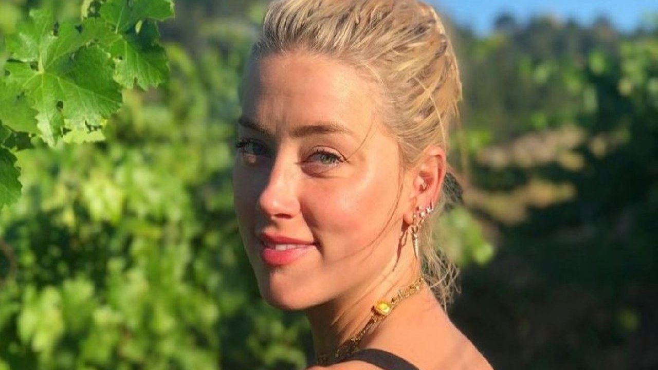 Amber Heard'e bir darbe daha