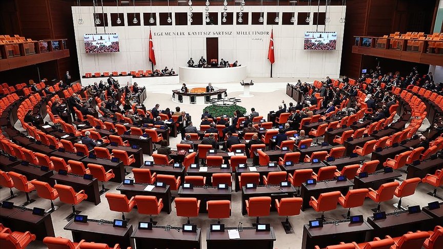 HDP'den Gezi eylemlerinde camide bira içildiği iddialarına araştırma önergesi