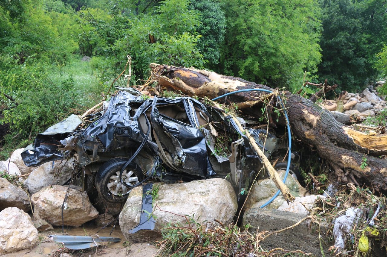 Adana'daki sel felaketi böyle görüntülendi