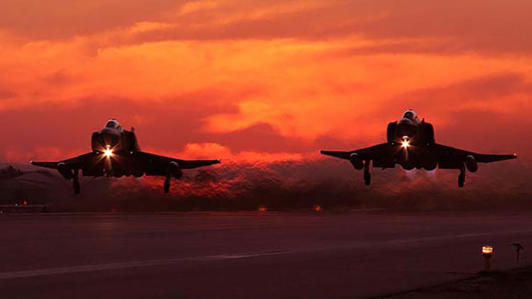 Son Dakika- Jetler peş peşe havalandı! Afrin’e bombardıman başladı