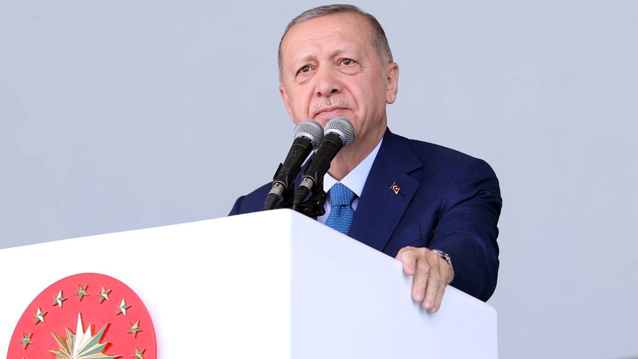 CHP'li Özel: Erdoğan’ın maaşı yüzde 40,4 zamlanacak