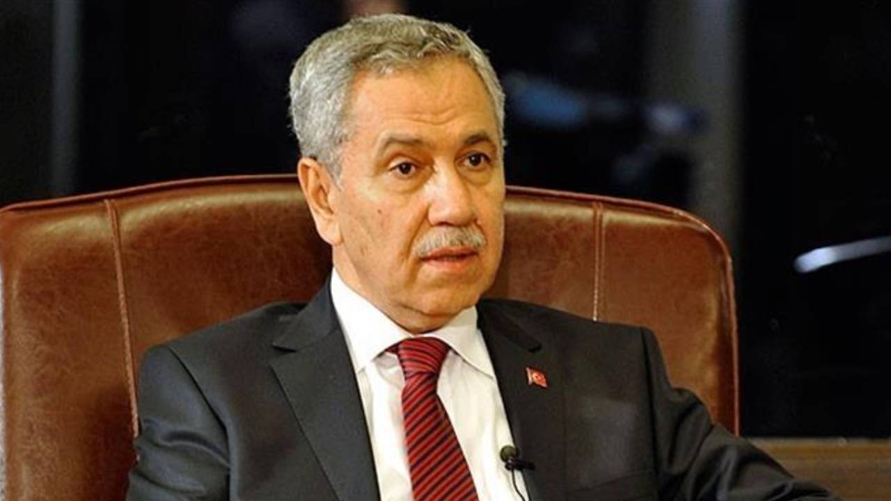 Bülent Arınç'tan Mahsa Amini paylaşımı