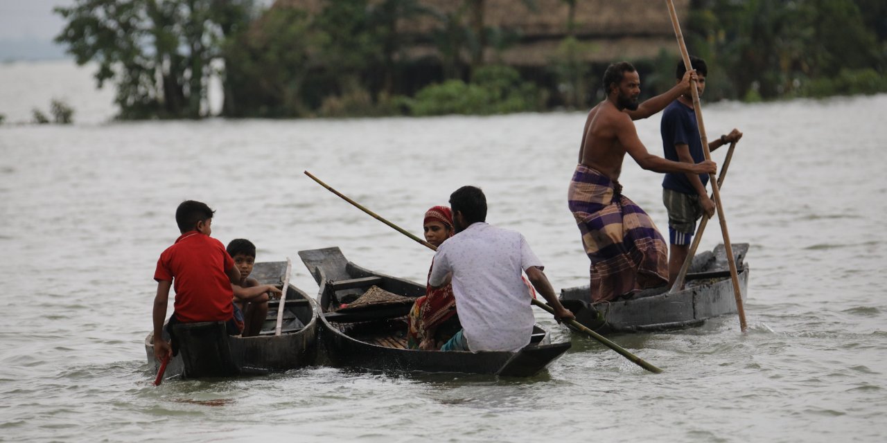 Bangladeş'te insani kriz büyüyor: Temiz su ve gıdaya erişim zorlaştı