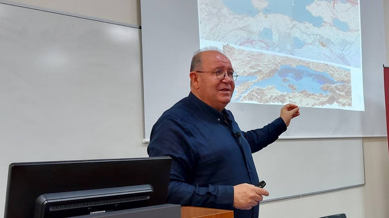 'Marmara depremine milli güvenlik sorunu gibi bakmak lazım'