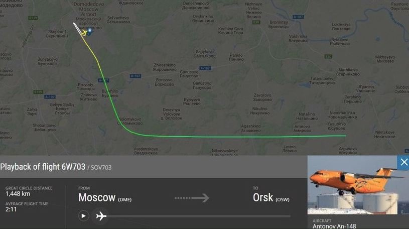 Rus yolcu uçağı Moskova'da düştü!