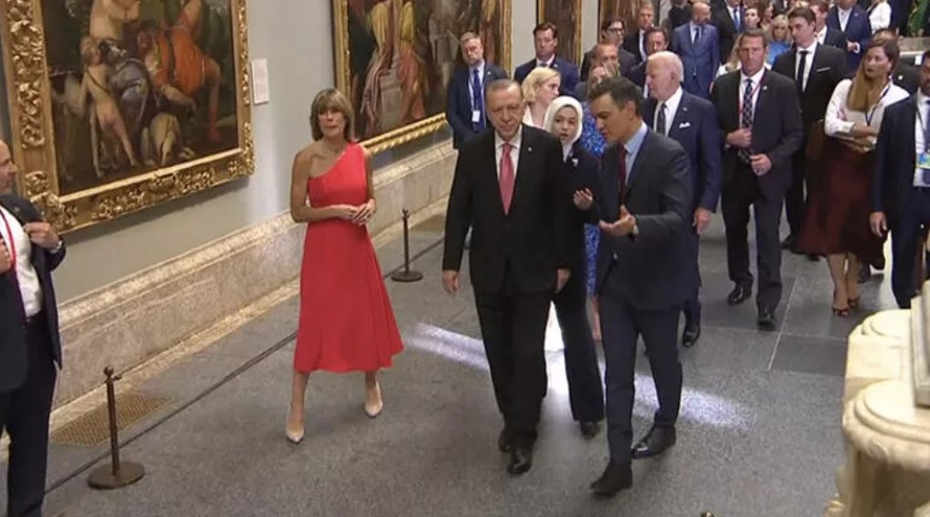 Cumhurbaşkanı Erdoğan NATO Zirvesi akşam yemeğine katıldı