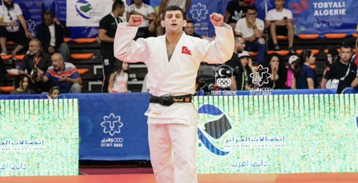 Vedat Albayrak’tan altın madalya