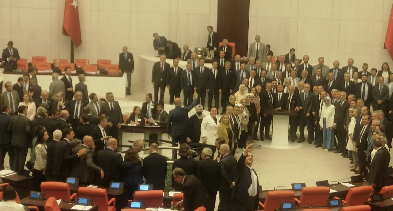 3600 ek gösterge ve öğrenci affı yasa teklifi TBMM'den geçti