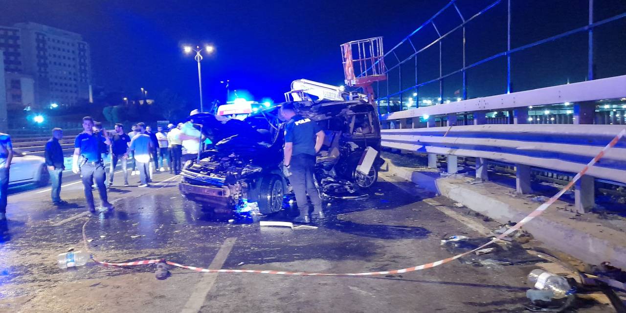 Yol çalışmasındaki işçilere araç çarptı: 2 ölü, 5 yaralı