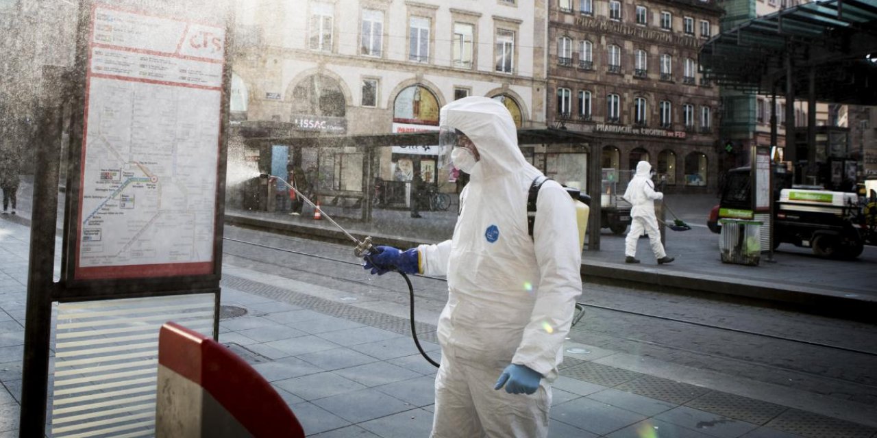 Fransa'nın Nice kentinde maske zorunluluğu geri geliyor