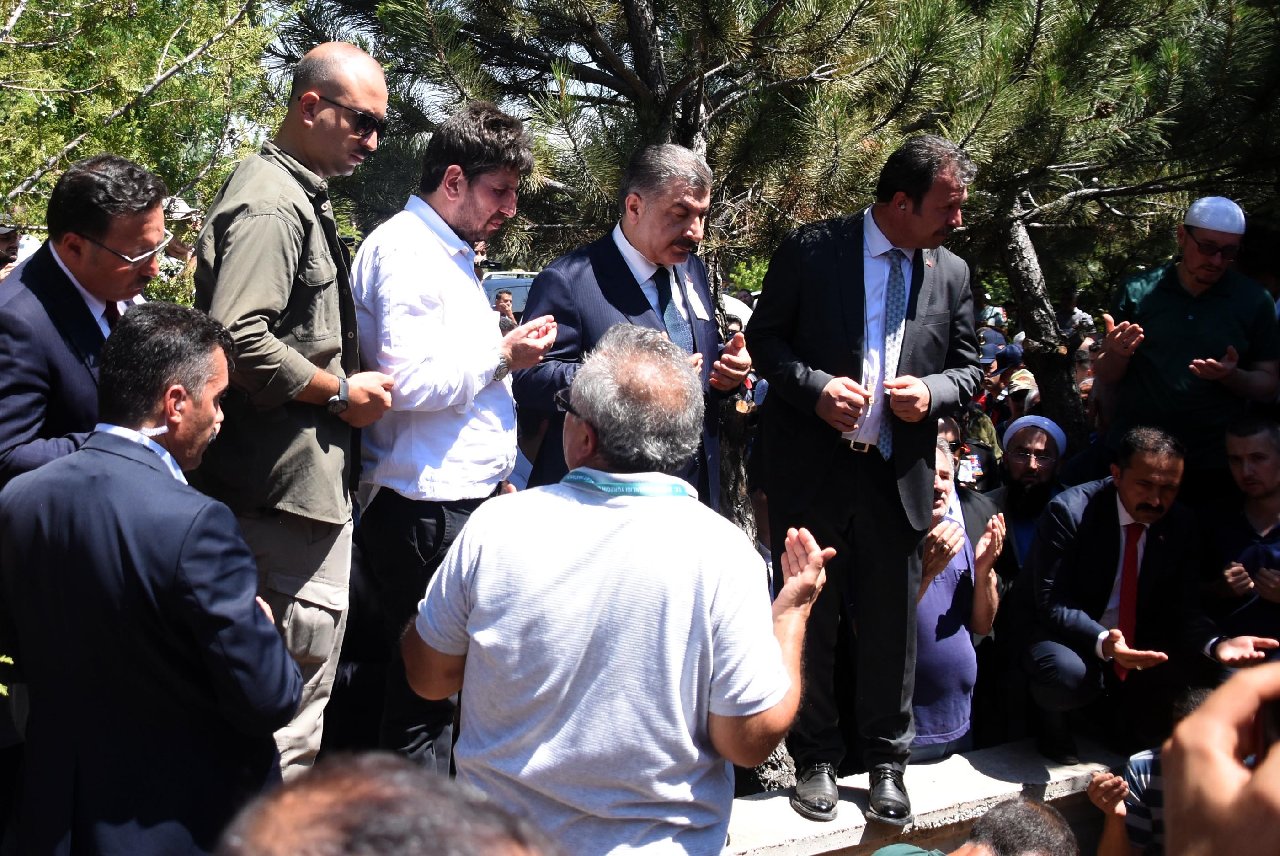 Öldürülen Ekrem Karakaya ile son konuşmasını anlatan kardeşi kahreden detayı anlattı