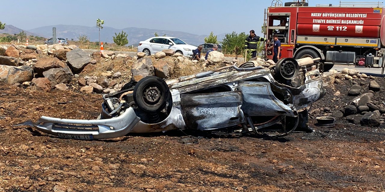 Otomobil hurdaya döndü: Aynı aileden 4 kişi hayatını kaybetti