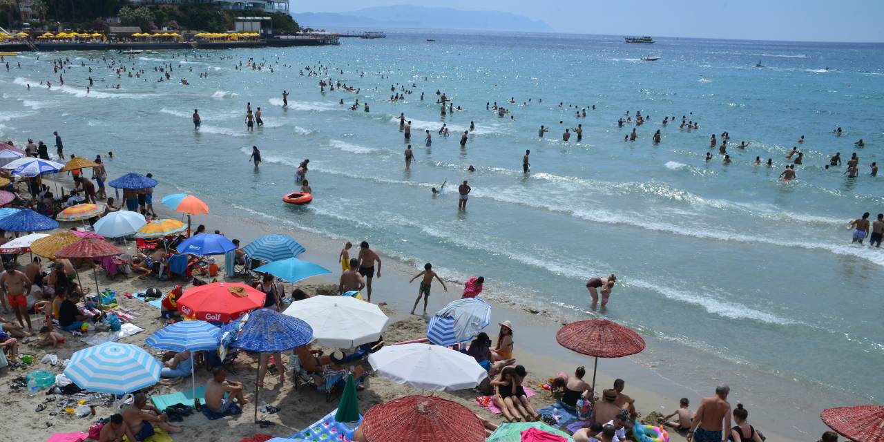 Didim ve Kuşadası'na turist akını