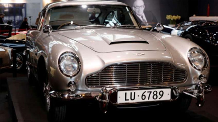 James Bond’un otomobili satılıyor