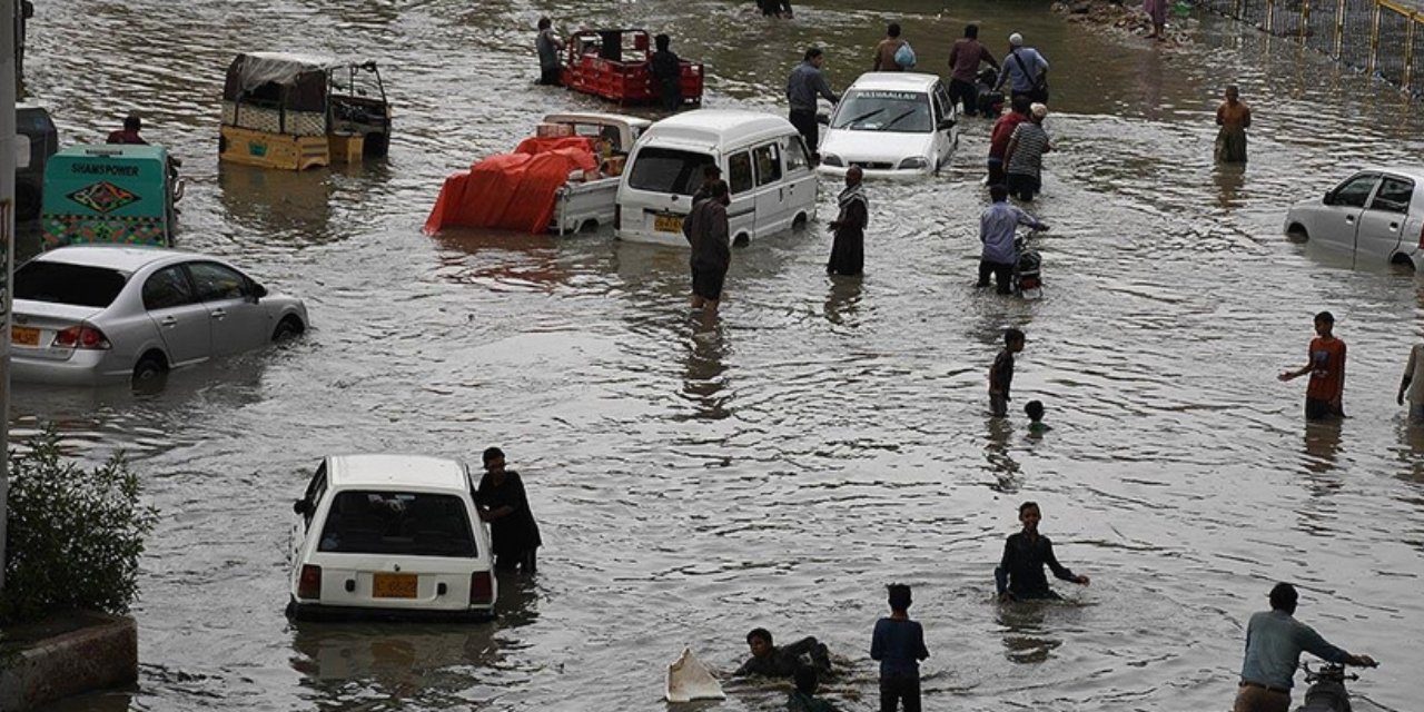 Pakistan'da sel felaketi: 26 ölü