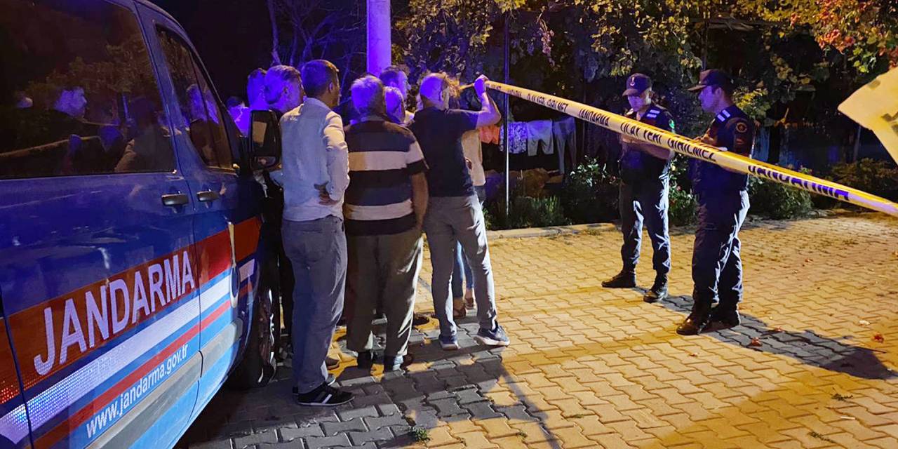 Kendisini terk eden kadının bulunduğu evde kurşun yağdırdı