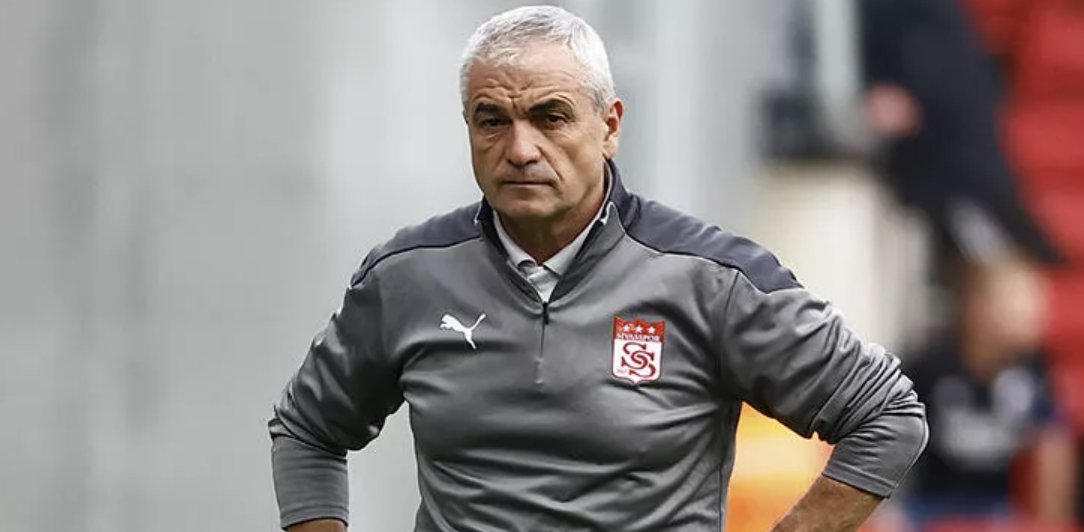 Rıza Çalımbay 2 ismi yönetime bildirdi