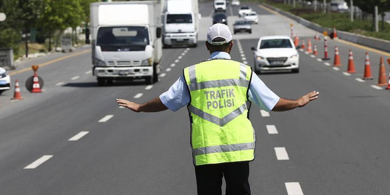 İstanbul Valiliği 15 Temmuz'da kapatılacak yolları açıkladı