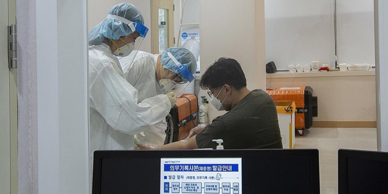 Güney Kore'de BA.5 varyant dalgası: Vakalar günlük 40 bine yaklaştı