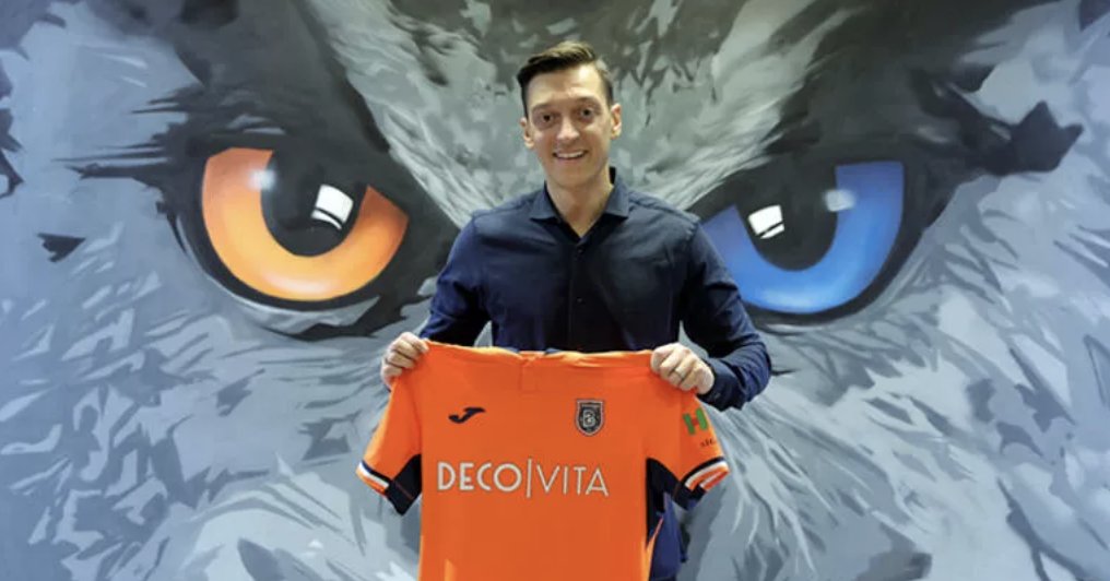 Özil, Başakşehir'e imza attı: Fenerbahçe sorusu gelince...