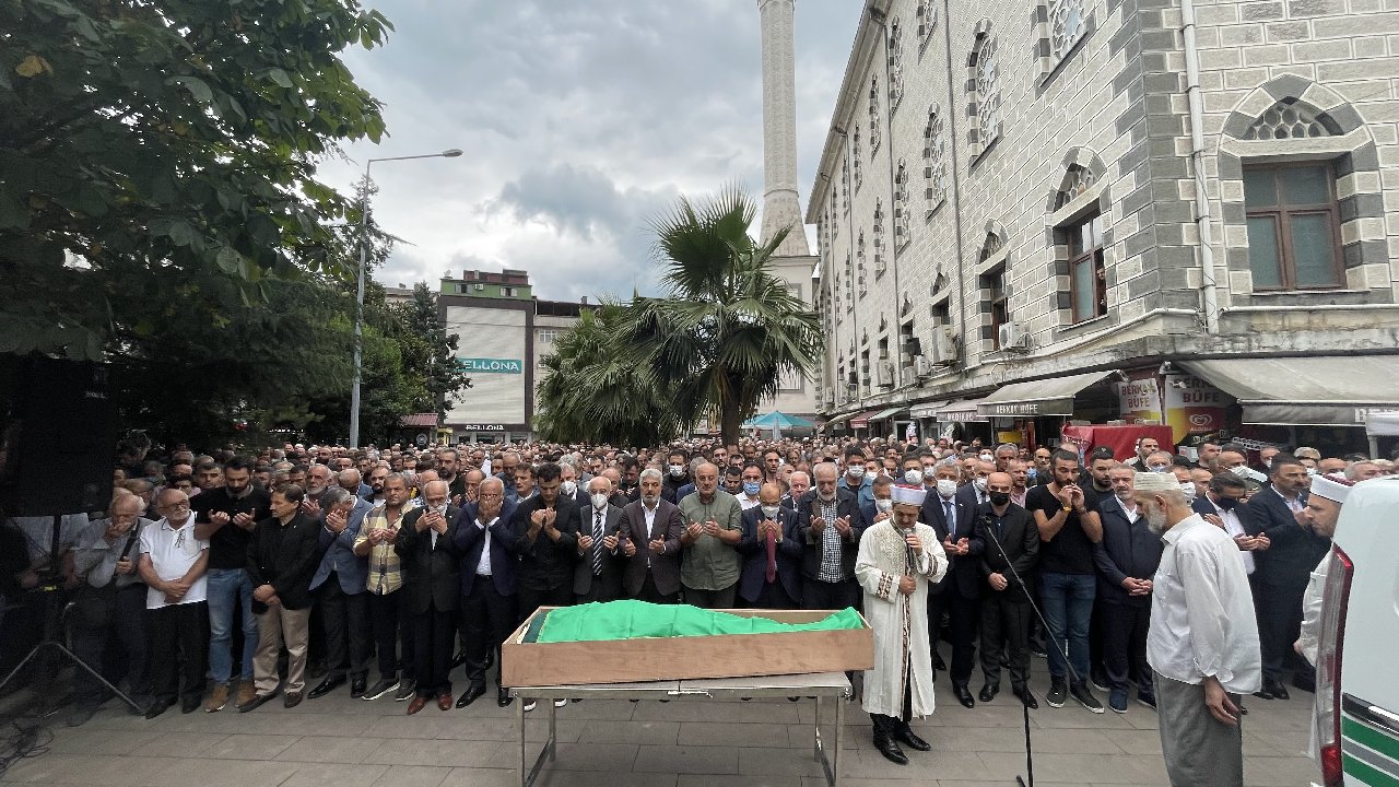 Soylu'nun öldürülen kuzeni Trabzon'da defnedildi