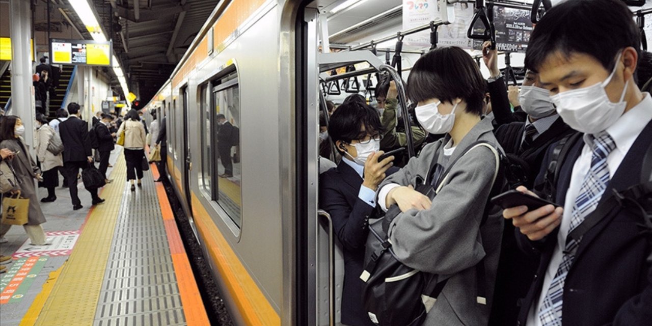 Japonya'da Covid-19 vaka rekoru: Şubattan bu yana en yüksek seviyede